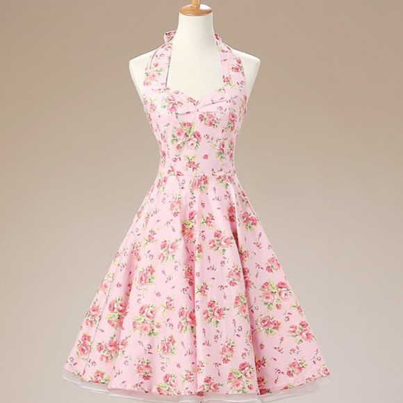 Dresses & Skirts - Pink vintage style halter dress